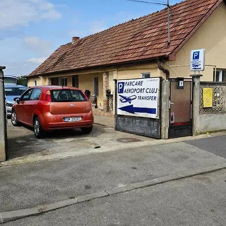 Apartment Airport Host